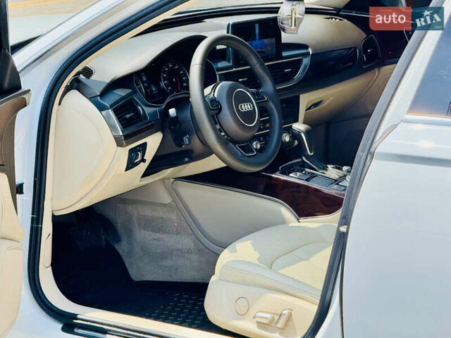 Білий Ауді А6, об'ємом двигуна 2 л та пробігом 254 тис. км за 17900 $, фото 13 на Automoto.ua