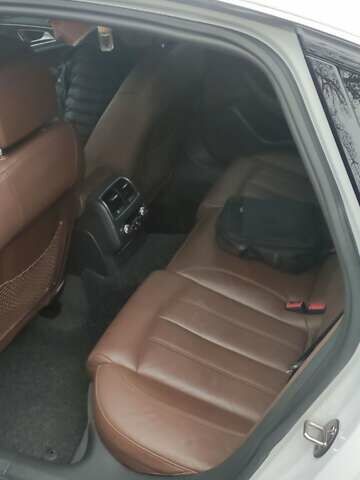 Белый Ауди А6, объемом двигателя 1.97 л и пробегом 118 тыс. км за 30000 $, фото 8 на Automoto.ua