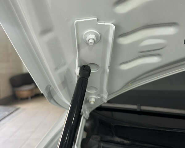 Белый Ауди А6, объемом двигателя 2 л и пробегом 178 тыс. км за 17500 $, фото 15 на Automoto.ua