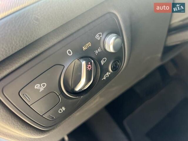 Білий Ауді А6, об'ємом двигуна 2 л та пробігом 126 тис. км за 25500 $, фото 48 на Automoto.ua