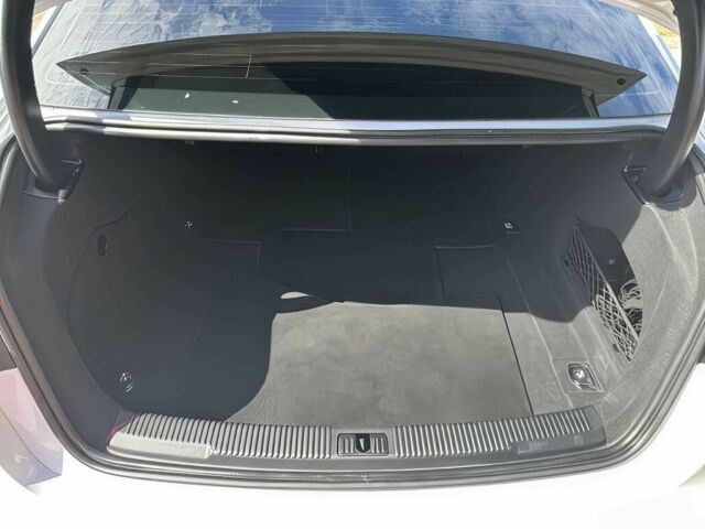 Білий Ауді А6, об'ємом двигуна 2 л та пробігом 31 тис. км за 12900 $, фото 12 на Automoto.ua