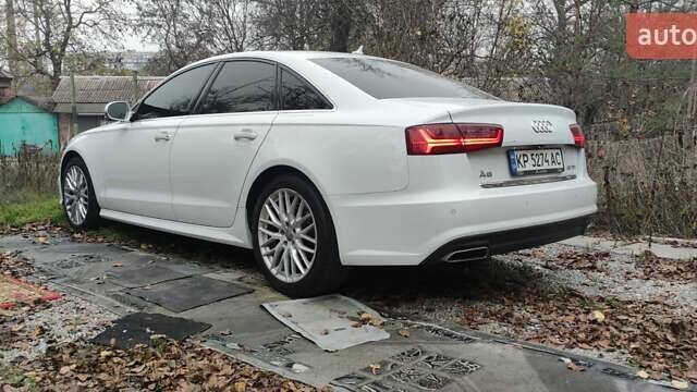 Белый Ауди А6, объемом двигателя 1.97 л и пробегом 118 тыс. км за 30000 $, фото 1 на Automoto.ua