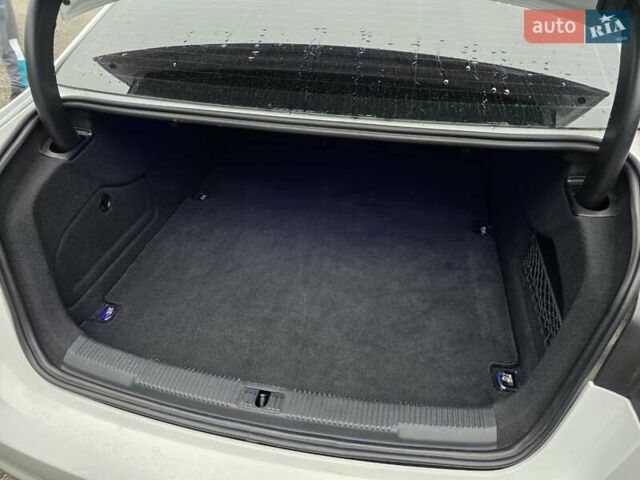 Білий Ауді А6, об'ємом двигуна 2 л та пробігом 78 тис. км за 25999 $, фото 39 на Automoto.ua