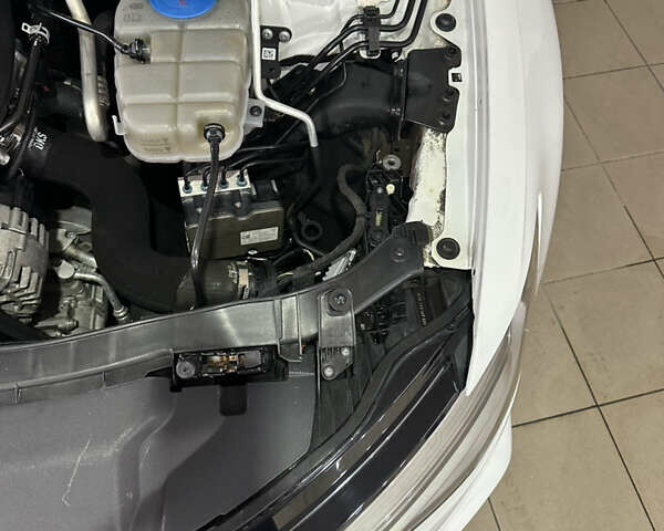 Белый Ауди А6, объемом двигателя 2 л и пробегом 178 тыс. км за 17500 $, фото 13 на Automoto.ua