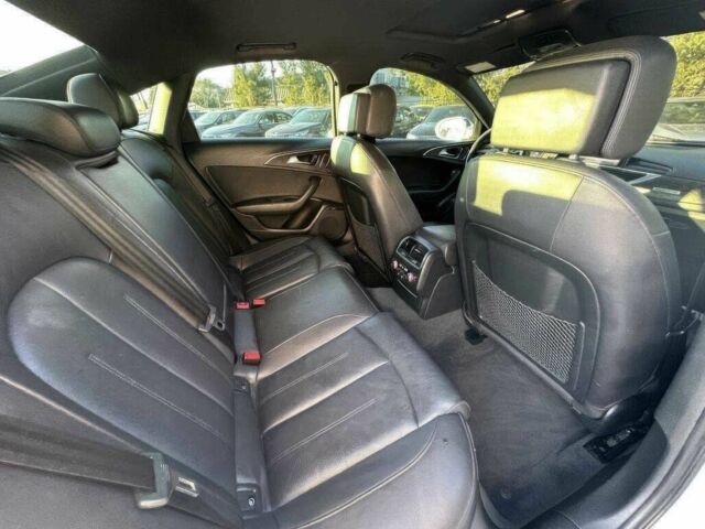 Белый Ауди А6, объемом двигателя 2 л и пробегом 32 тыс. км за 15000 $, фото 9 на Automoto.ua
