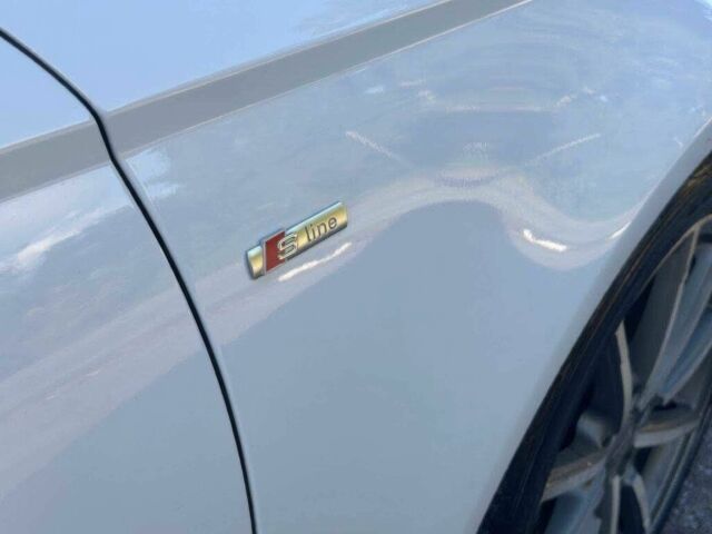 Белый Ауди А6, объемом двигателя 2 л и пробегом 32 тыс. км за 15000 $, фото 11 на Automoto.ua