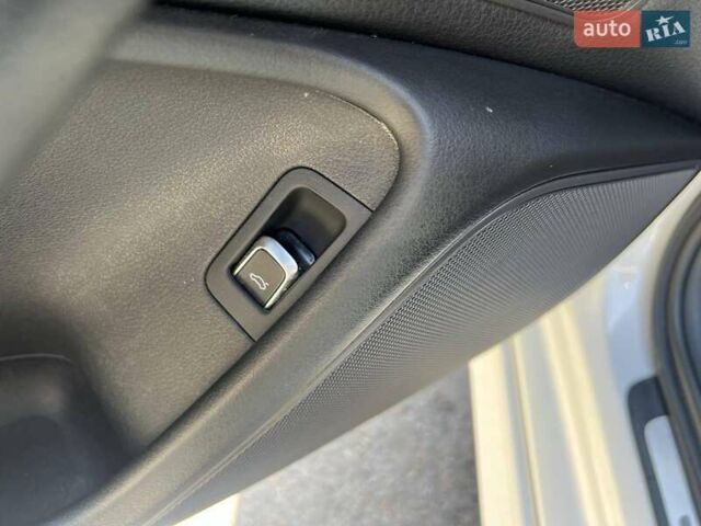 Білий Ауді А6, об'ємом двигуна 2 л та пробігом 126 тис. км за 25500 $, фото 49 на Automoto.ua