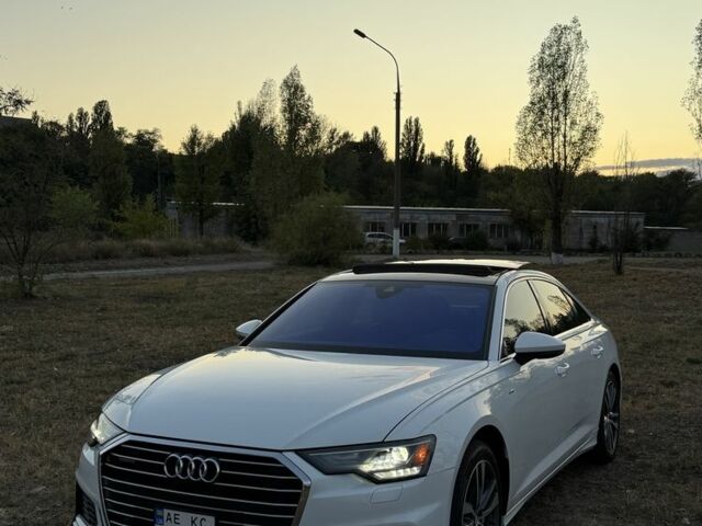 Белый Ауди А6, объемом двигателя 3 л и пробегом 145 тыс. км за 31000 $, фото 3 на Automoto.ua