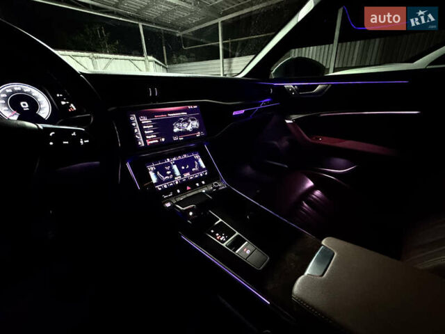 Белый Ауди А6, объемом двигателя 3 л и пробегом 160 тыс. км за 31399 $, фото 15 на Automoto.ua