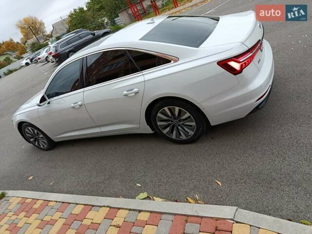 Ауді А6 2021 у Борисполе на Automoto.ua Білий Ауді А6, об'ємом двигуна 1.97 л та пробігом 77 тис. км за 39500 $, фото 8 на Automoto.ua