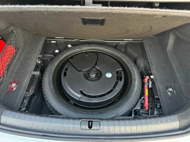 Белый Ауди А6, объемом двигателя 2 л и пробегом 67 тыс. км за 20000 $, фото 22 на Automoto.ua