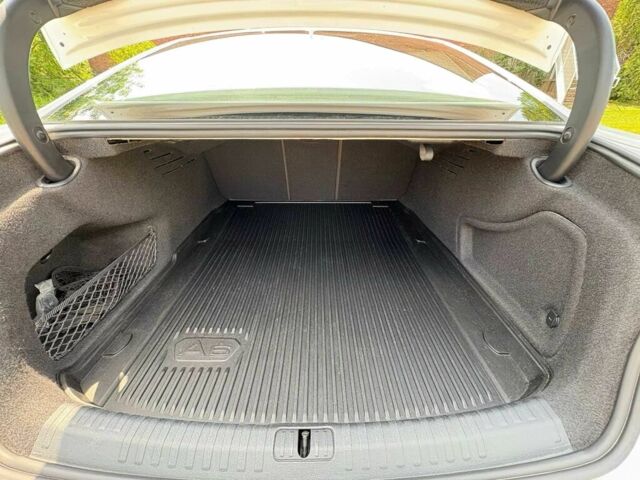 Білий Ауді А6, об'ємом двигуна 3 л та пробігом 29 тис. км за 18100 $, фото 8 на Automoto.ua