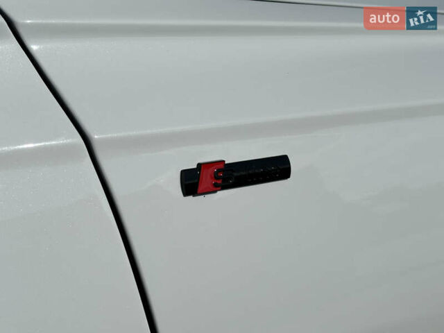 Белый Ауди А6, объемом двигателя 2 л и пробегом 68 тыс. км за 46000 $, фото 43 на Automoto.ua