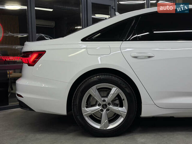 Білий Ауді А6, об'ємом двигуна 1.97 л та пробігом 2 тис. км за 58500 $, фото 13 на Automoto.ua