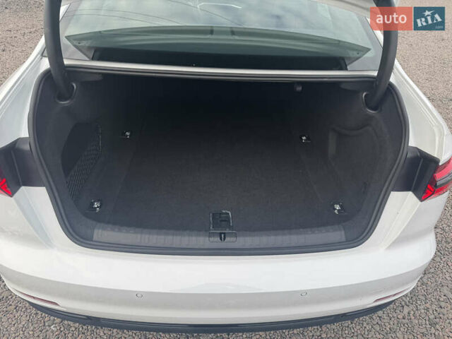 Білий Ауді А6, об'ємом двигуна 2 л та пробігом 15 тис. км за 44900 $, фото 50 на Automoto.ua