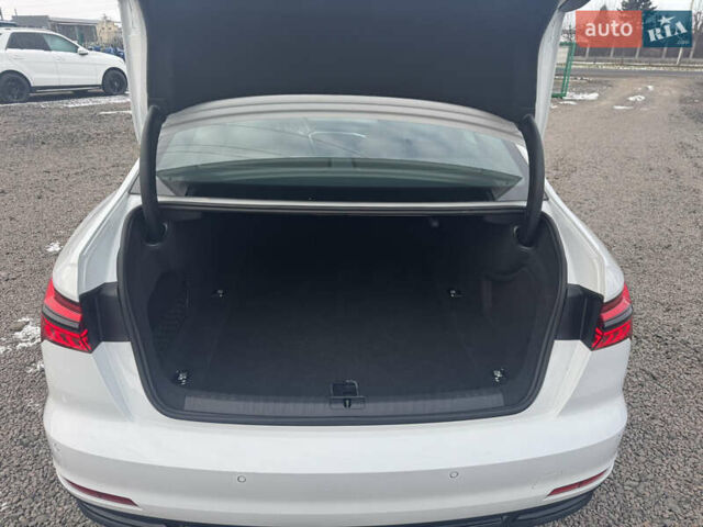 Білий Ауді А6, об'ємом двигуна 2 л та пробігом 15 тис. км за 44900 $, фото 52 на Automoto.ua