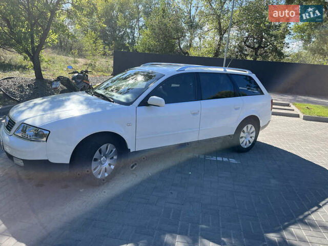 Белый Ауди А6, объемом двигателя 2.5 л и пробегом 375 тыс. км за 5000 $, фото 9 на Automoto.ua