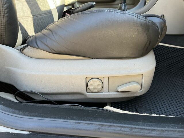 Ауди А6 2000 в Днепре (Днепропетровске) на Automoto.ua Белый Ауди А6, объемом двигателя 1.9 л и пробегом 469 тыс. км за 4500 $, фото 19 на Automoto.ua