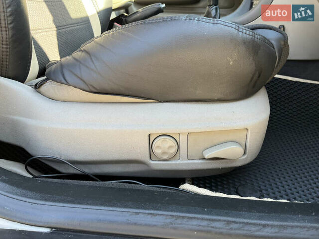 Ауди А6 2000 в Днепре (Днепропетровске) на Automoto.ua Белый Ауди А6, объемом двигателя 1.9 л и пробегом 469 тыс. км за 4500 $, фото 19 на Automoto.ua