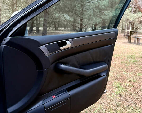 Белый Ауди А6, объемом двигателя 2.5 л и пробегом 255 тыс. км за 4700 $, фото 19 на Automoto.ua