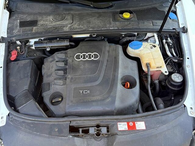 Білий Ауді А6, об'ємом двигуна 2 л та пробігом 300 тис. км за 8500 $, фото 7 на Automoto.ua