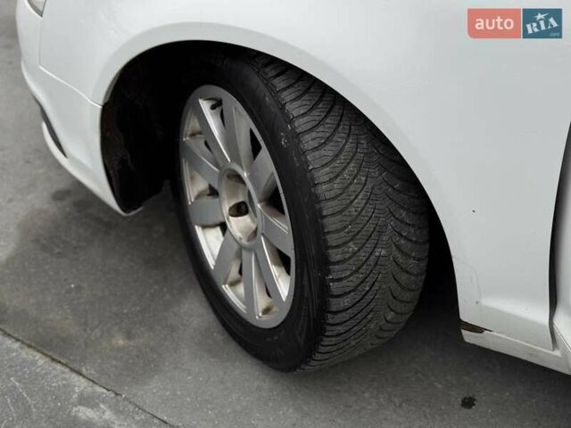 Білий Ауді А6, об'ємом двигуна 2 л та пробігом 334 тис. км за 7500 $, фото 13 на Automoto.ua