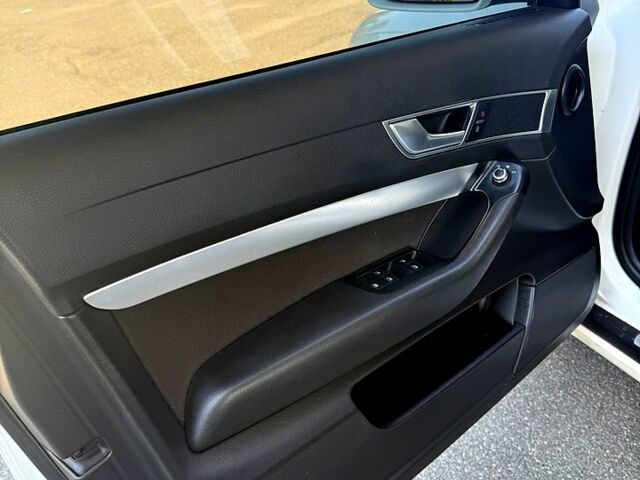 Білий Ауді А6, об'ємом двигуна 2 л та пробігом 300 тис. км за 8500 $, фото 5 на Automoto.ua