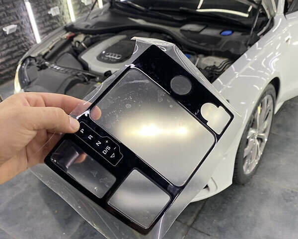 Белый Ауди А6, объемом двигателя 3 л и пробегом 187 тыс. км за 33000 $, фото 1 на Automoto.ua