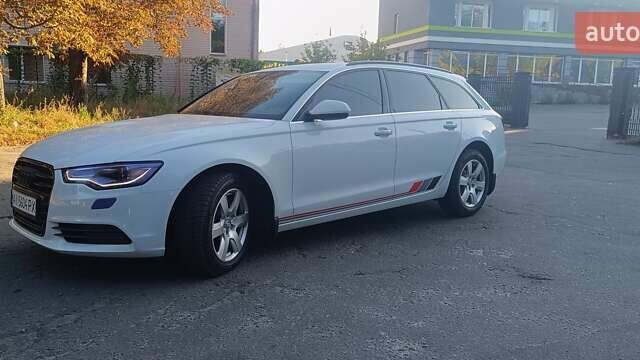 Білий Ауді А6, об'ємом двигуна 1.97 л та пробігом 303 тис. км за 15900 $, фото 4 на Automoto.ua