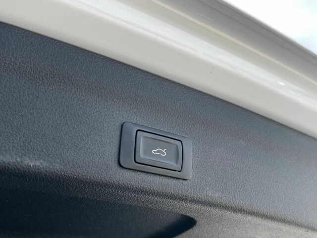 Білий Ауді А6, об'ємом двигуна 3 л та пробігом 220 тис. км за 30490 $, фото 7 на Automoto.ua