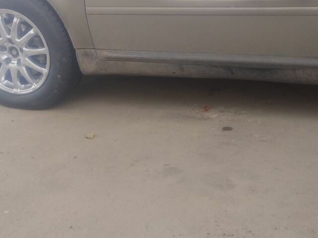 Бежевый Ауди А6, объемом двигателя 2.8 л и пробегом 270 тыс. км за 1700 $, фото 4 на Automoto.ua