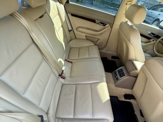 Бежевый Ауди А6, объемом двигателя 2 л и пробегом 241 тыс. км за 7200 $, фото 5 на Automoto.ua