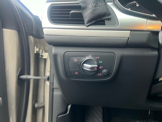 Бежевий Ауді А6, об'ємом двигуна 2 л та пробігом 171 тис. км за 19800 $, фото 18 на Automoto.ua