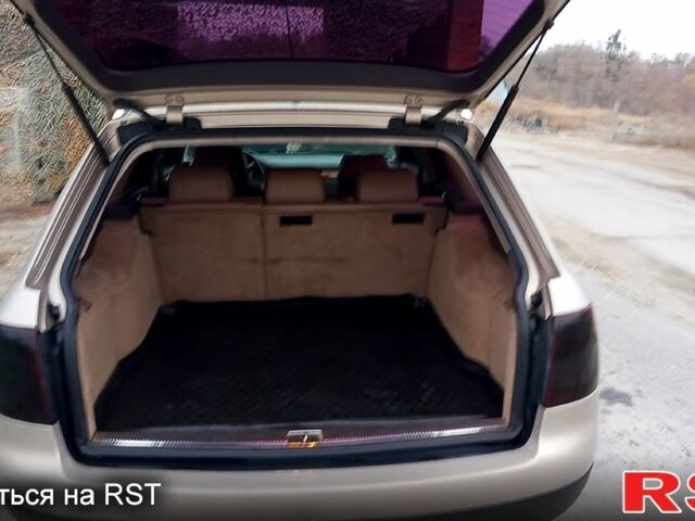 Бежевый Ауди А6, объемом двигателя 2.7 л и пробегом 300 тыс. км за 4200 $, фото 7 на Automoto.ua