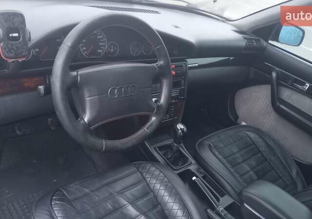Черный Ауди А6, объемом двигателя 2.6 л и пробегом 396 тыс. км за 2650 $, фото 12 на Automoto.ua