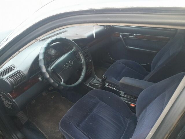 Черный Ауди А6, объемом двигателя 2.5 л и пробегом 450 тыс. км за 2000 $, фото 14 на Automoto.ua