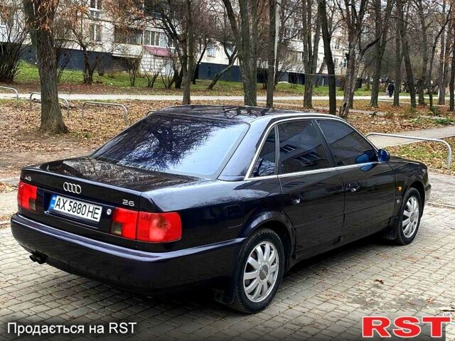 Черный Ауди А6, объемом двигателя 2.6 л и пробегом 350 тыс. км за 3500 $, фото 4 на Automoto.ua