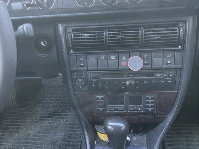 Черный Ауди А6, объемом двигателя 0 л и пробегом 380 тыс. км за 2700 $, фото 3 на Automoto.ua