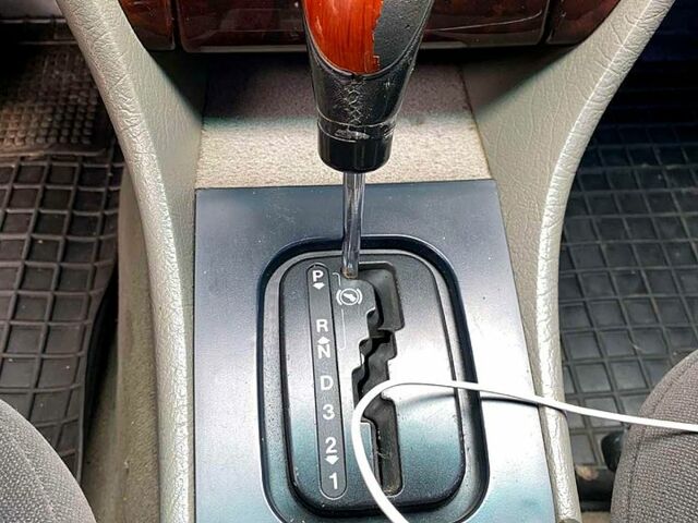 Черный Ауди А6, объемом двигателя 2.6 л и пробегом 350 тыс. км за 3500 $, фото 8 на Automoto.ua