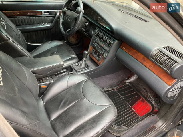 Черный Ауди А6, объемом двигателя 2.8 л и пробегом 300 тыс. км за 2150 $, фото 13 на Automoto.ua