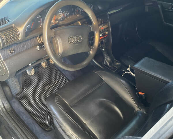 Чорний Ауді А6, об'ємом двигуна 2.6 л та пробігом 380 тис. км за 3500 $, фото 5 на Automoto.ua