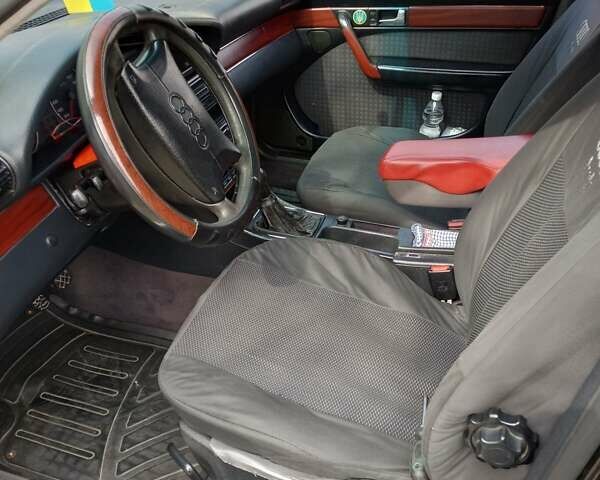 Черный Ауди А6, объемом двигателя 1.8 л и пробегом 450 тыс. км за 3800 $, фото 10 на Automoto.ua