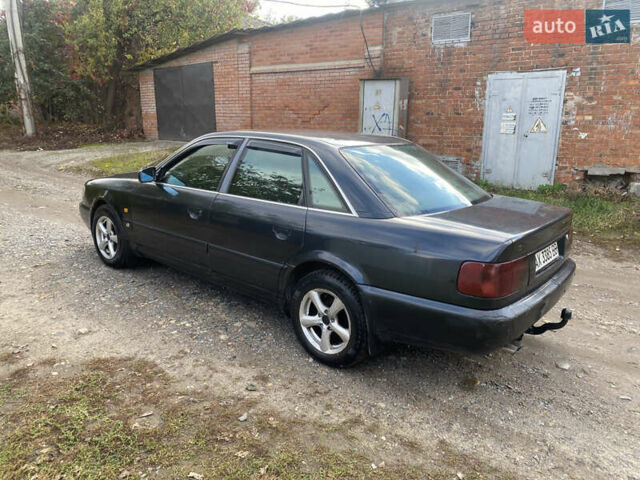 Черный Ауди А6, объемом двигателя 2.8 л и пробегом 300 тыс. км за 2150 $, фото 3 на Automoto.ua