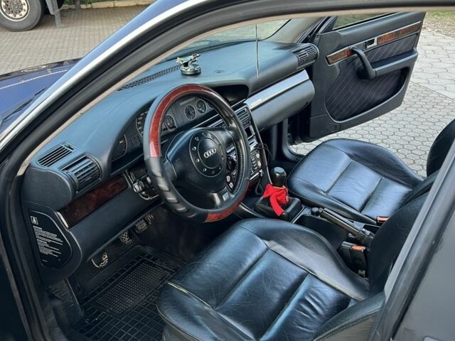 Черный Ауди А6, объемом двигателя 2.5 л и пробегом 250 тыс. км за 3500 $, фото 7 на Automoto.ua