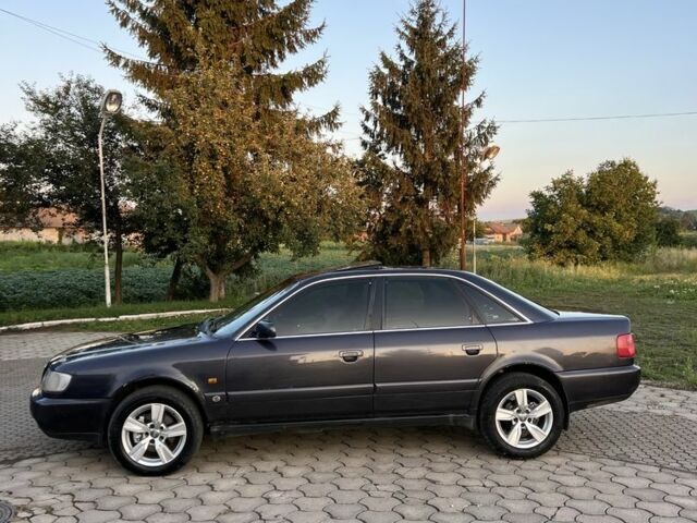 Черный Ауди А6, объемом двигателя 2.5 л и пробегом 250 тыс. км за 3500 $, фото 1 на Automoto.ua