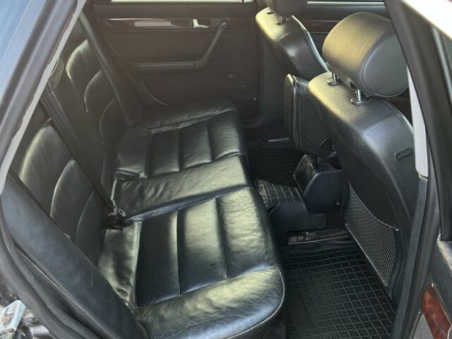 Черный Ауди А6, объемом двигателя 2.5 л и пробегом 250 тыс. км за 3500 $, фото 6 на Automoto.ua