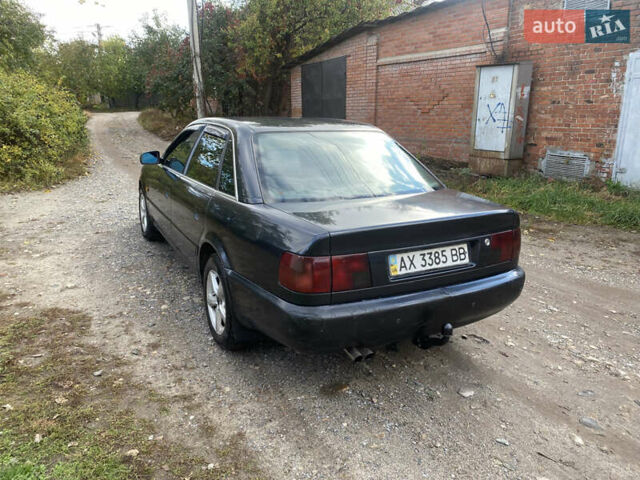 Черный Ауди А6, объемом двигателя 2.8 л и пробегом 300 тыс. км за 2150 $, фото 4 на Automoto.ua