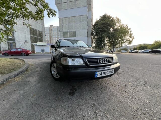 Черный Ауди А6, объемом двигателя 2.6 л и пробегом 350 тыс. км за 3500 $, фото 5 на Automoto.ua