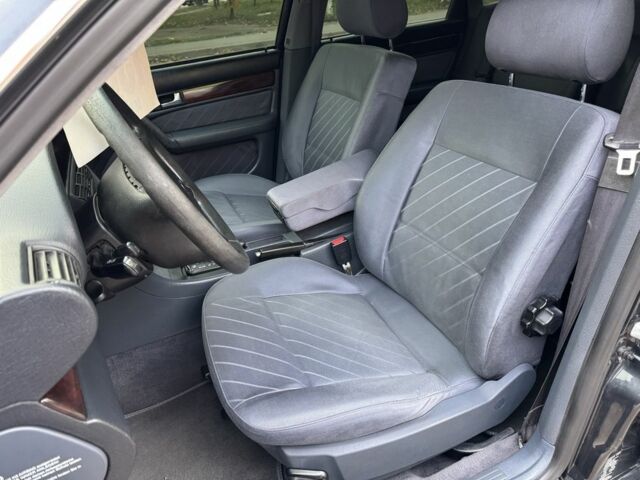 Ауди А6 1996 в Кривом Роге на Automoto.ua Черный Ауди А6, объемом двигателя 2.8 л и пробегом 385 тыс. км за 4500 $, фото 8 на Automoto.ua