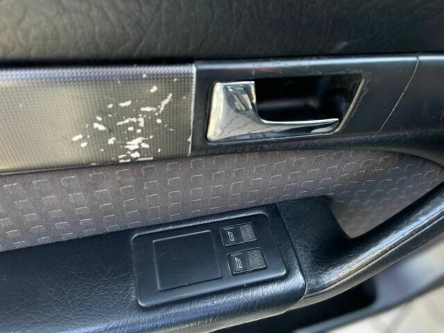 Черный Ауди А6, объемом двигателя 2.5 л и пробегом 427 тыс. км за 2900 $, фото 8 на Automoto.ua